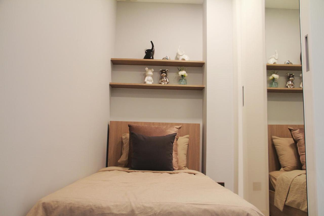 The Astra Sky River Appartement