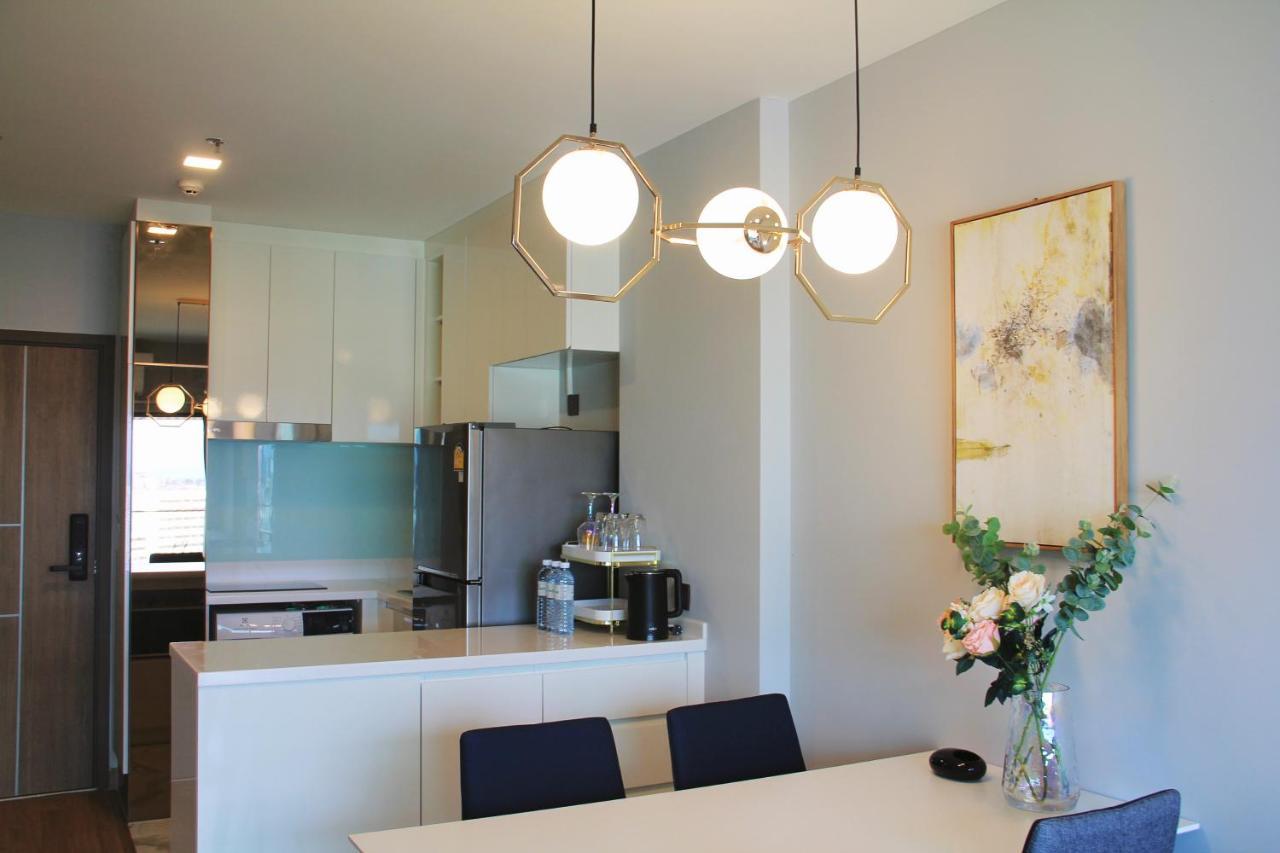 The Astra Sky River Appartement